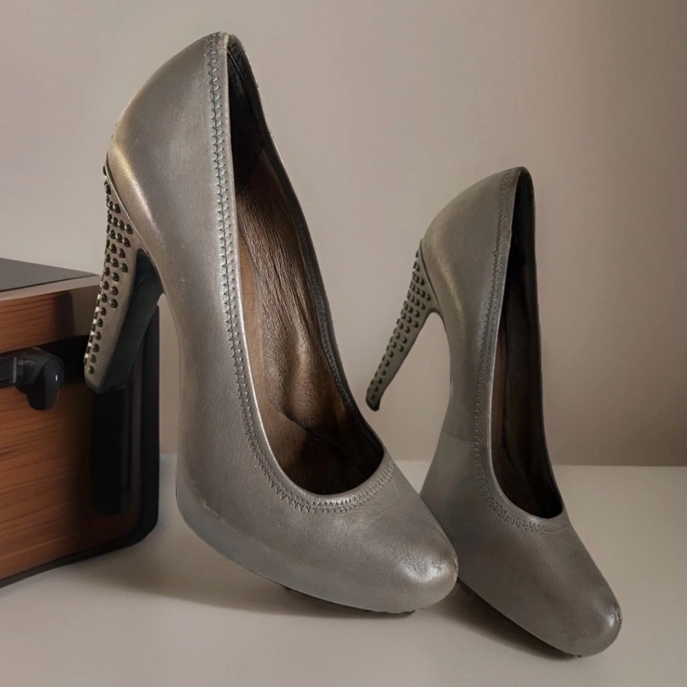 European Leather Punk Glam Studded Platform Pumps Size 37 US 6.5 Taupe